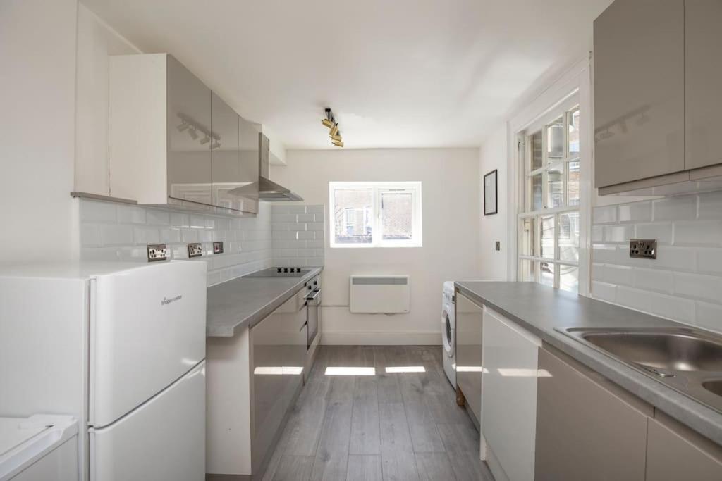 Spacious Serenity In The Heart Of Central Londyn Zewnętrze zdjęcie
